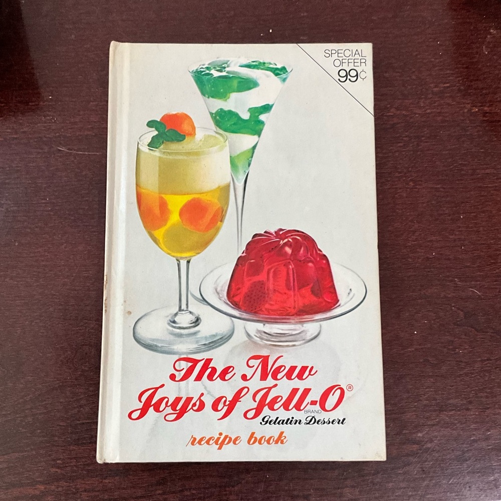 Vintage 1974 The New Joys of Jell-o Recipe Book